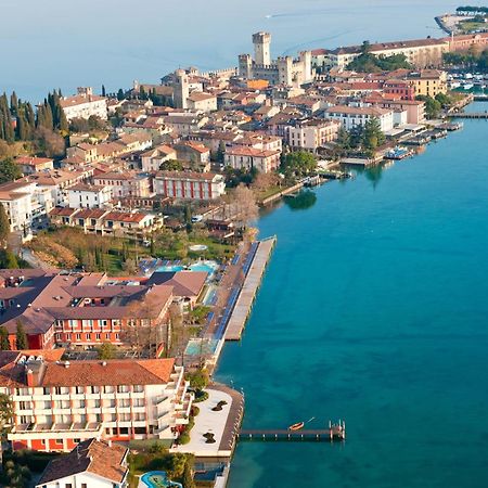 Villa Mimosa - Appartamento 1 - Happy Rentals Ντεζεντσάνο ντελ Γκάρντα Εξωτερικό φωτογραφία